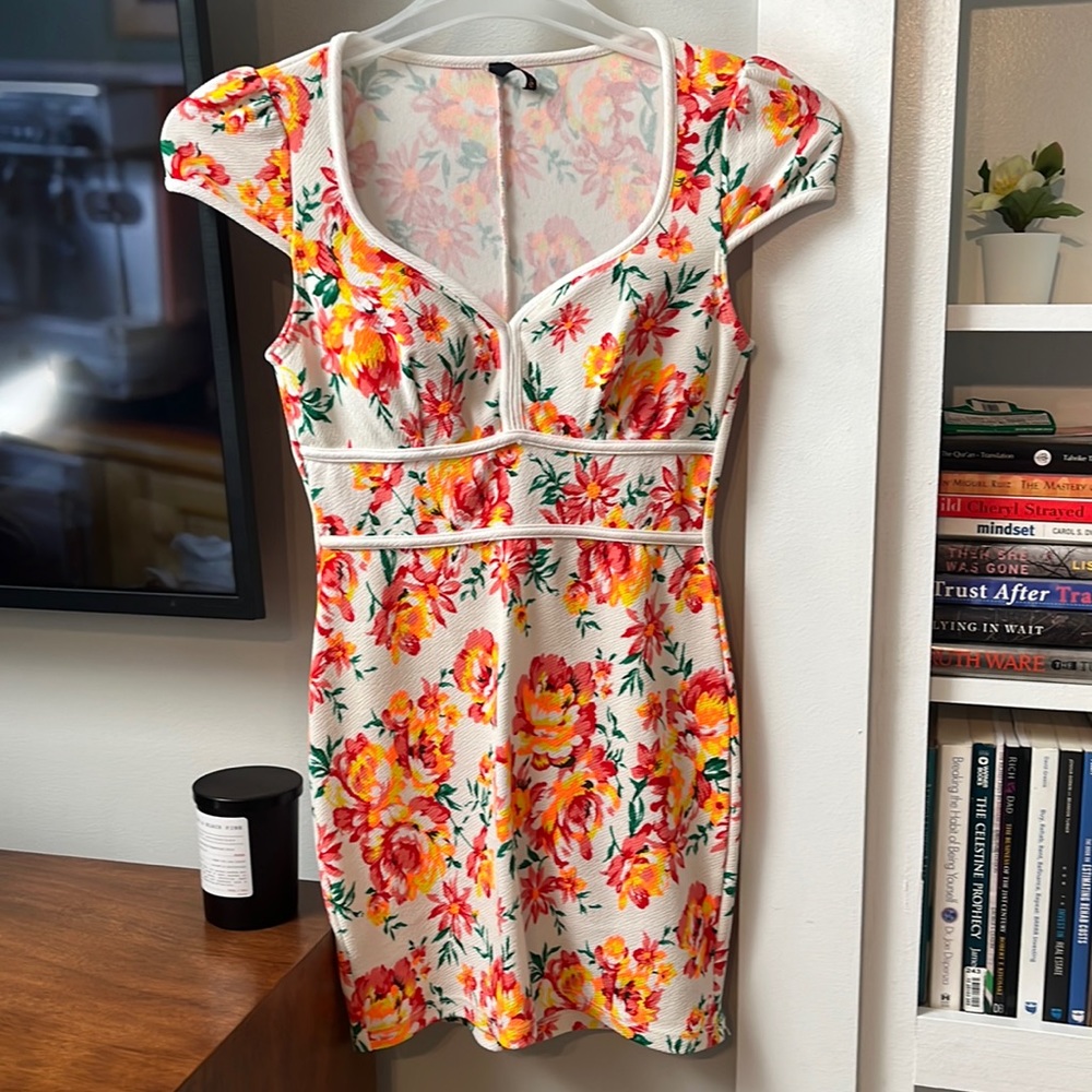Sexy floral mini dress small